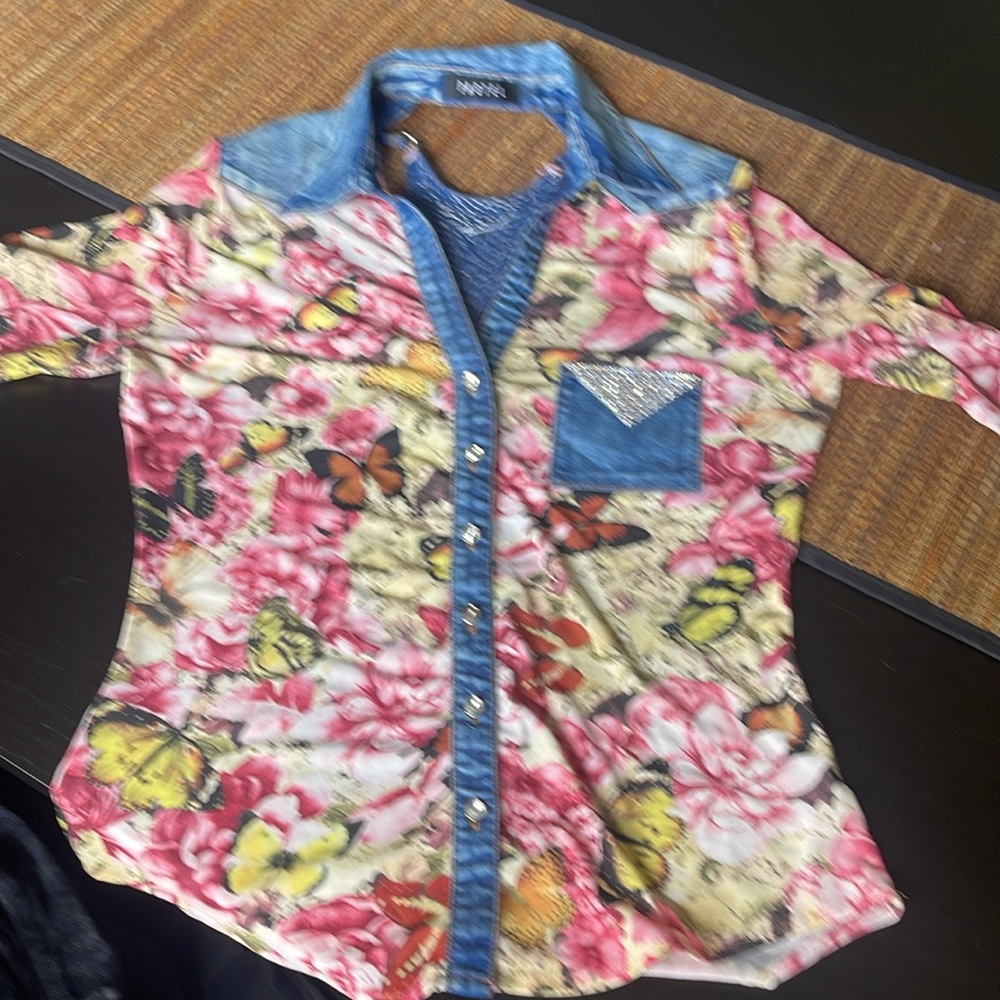 Pastels Butterly Floral Denim Trim Rhinstone Blouse Large Front Button Down - Picture 8 of 11